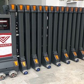 CỔNG XẾP NHÔM NHẬP KHẨU CAO CẤP V51